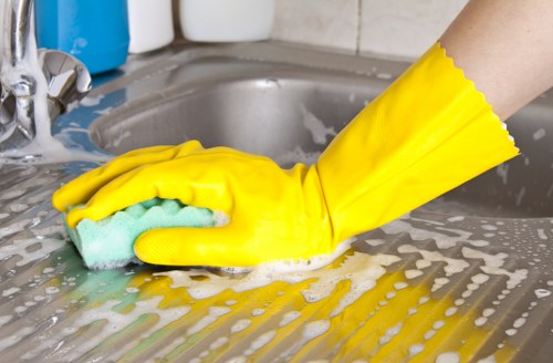 Deep cleaning service for a flat in N10